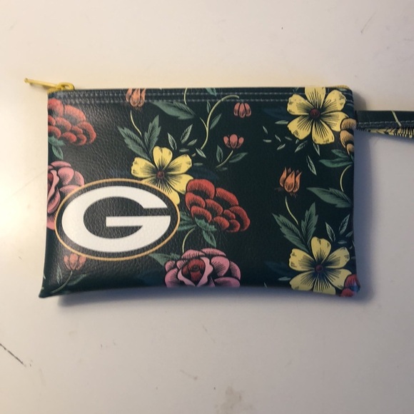 Packers Wristlet - Picture 2 of 8
